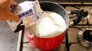 自家製手作りモッツアレラチーズ低温殺菌牛乳